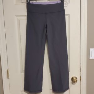 Grey Lululemon yoga pants